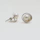 Perle på Snor - sølv ørestikker