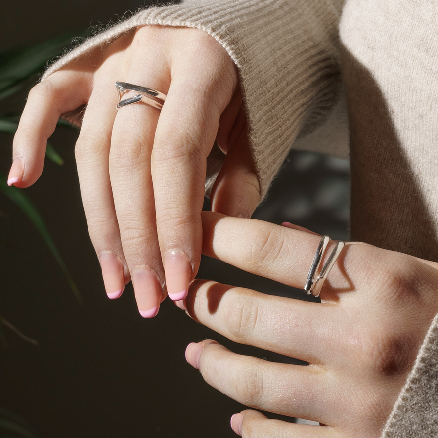 Circle and Square Ring catz bauhaus, håndlavede smykker fra eget værksted