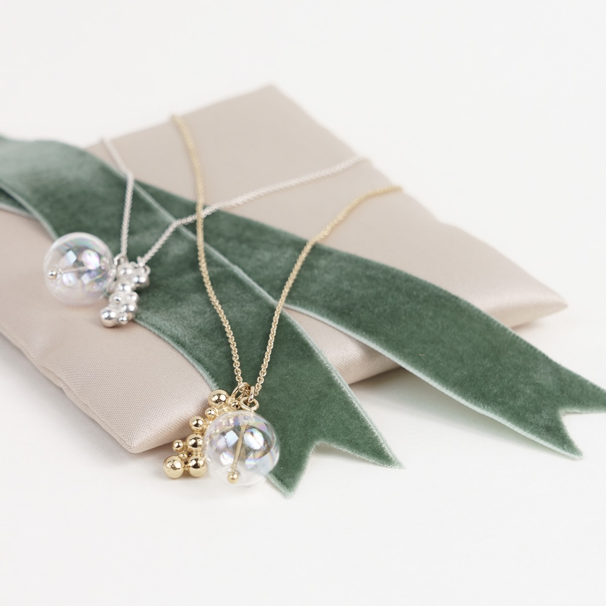 soap bubble halskæde catz - håndlavede smykker fra eget værksted