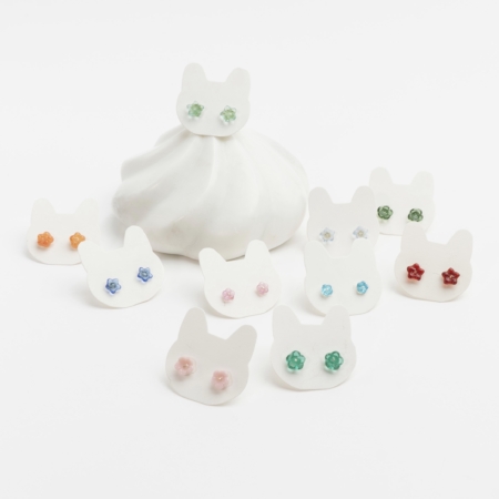 Flower field - ørestikker catz for kids, håndlavede smykker fra eget værksted