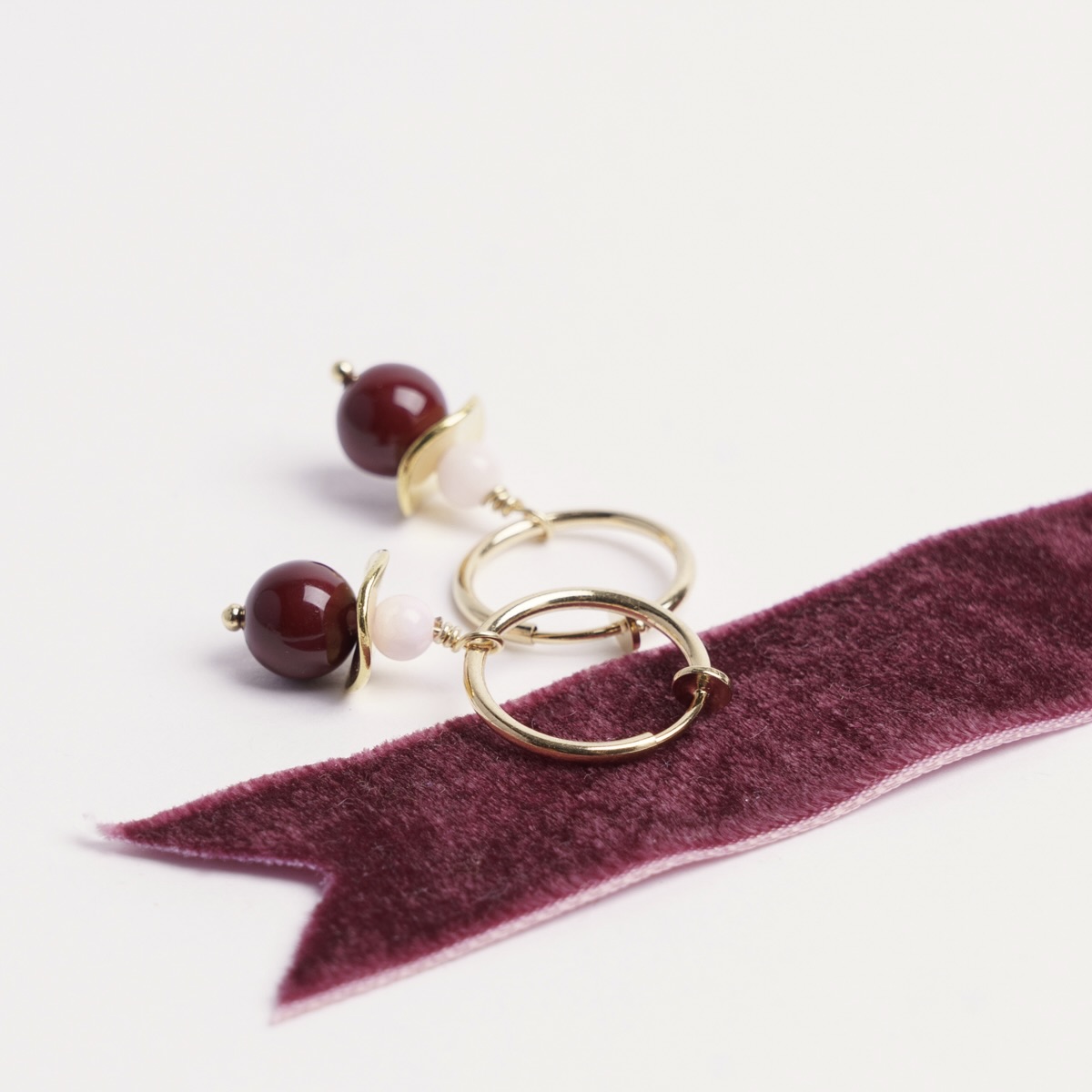 Creol til uden huller - Burgundy Wave catz, håndlavede smykker fra eget værksted