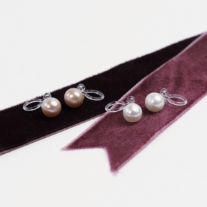 Perleørering - clip-on catz, håndlavede smykker fra eget værksted