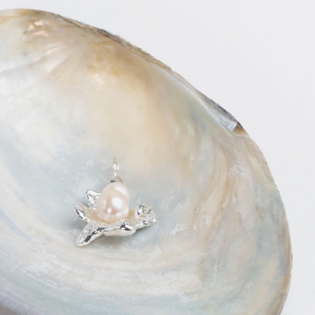 Aqua Pendant - no. 1 catz