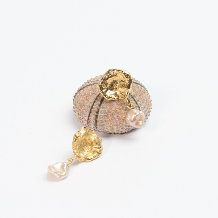 Aqua Earstuds - no. 5 catz