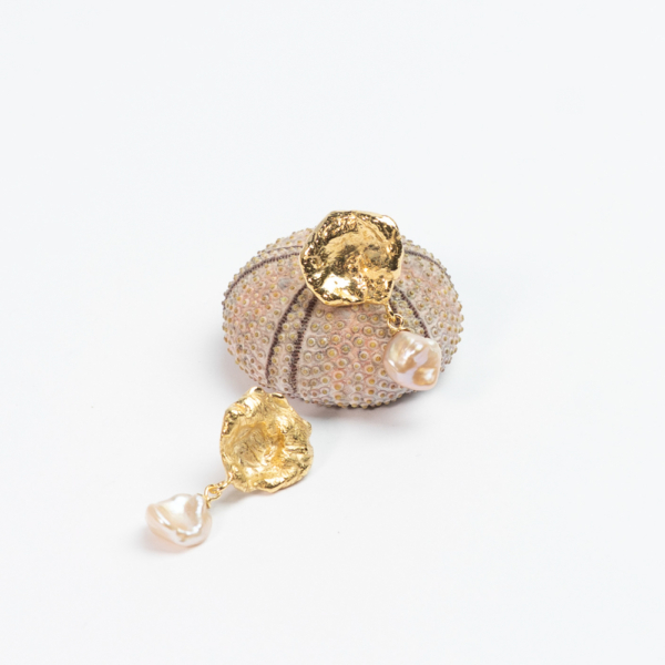 Aqua Earstuds - no. 5 catz