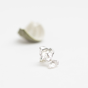 aqua-single-earstud-no-16-catz-håndlavede-smykker