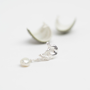 aqua-single-earstud-no-23-catz-håndlavede-smykker