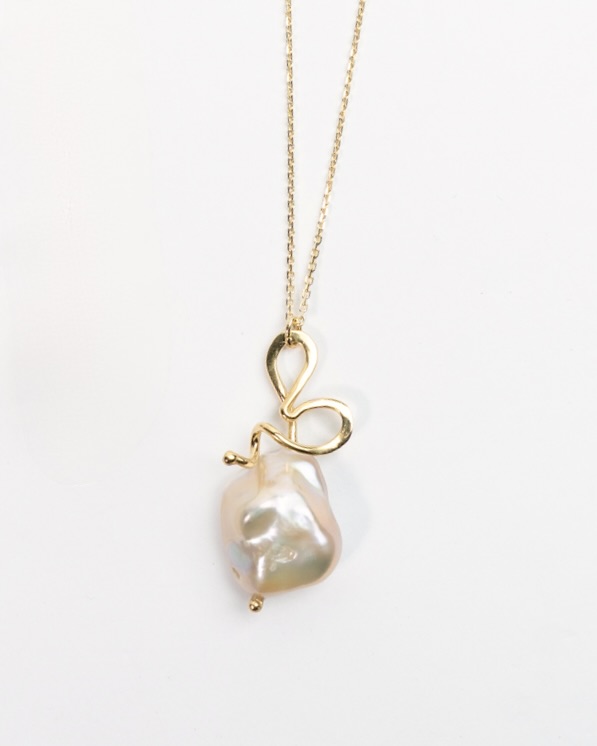 Baroque-heart-pendant-catz-omsmeltet-gammelt-guld-unika
